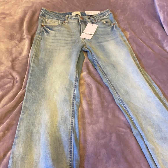 NEW JEANS ❤️❤️ - Picture 3 of 4